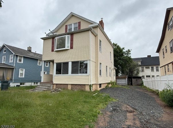 68 Marcy Ave, East Orange City, NJ 07017-3409