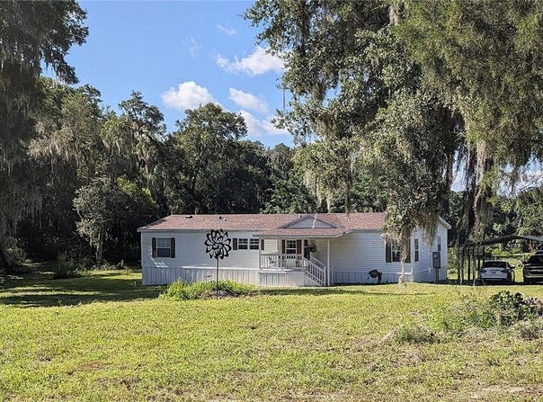123 AMOS Road, CRESCENT CITY, FL 32112