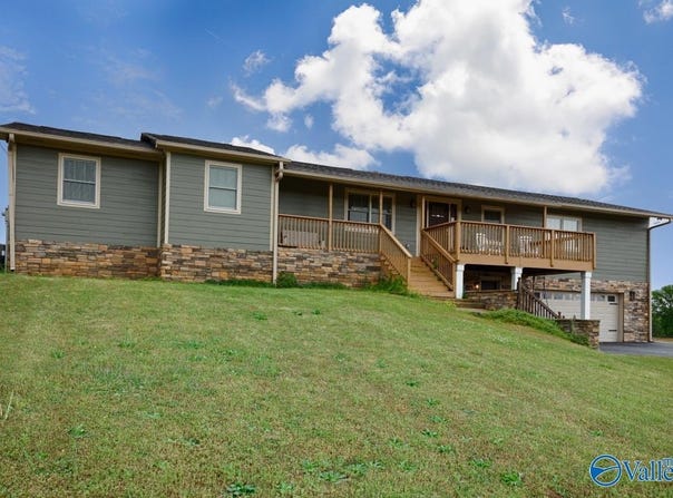 4050 Snake Road, Athens, AL 35611