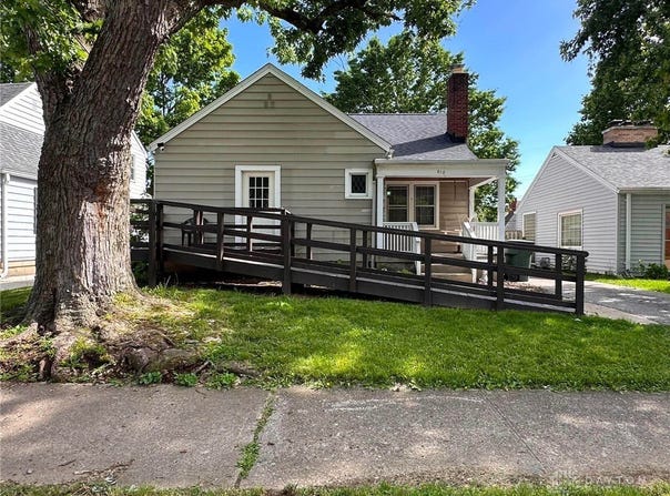 812 Buckingham Road, Kettering, OH 45419