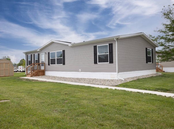 537 Burwick, Temperance, MI 48182