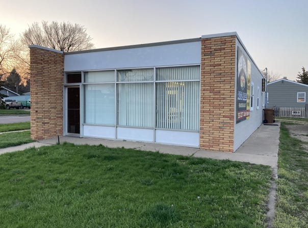 75 4th St NW, Huron, SD 57350