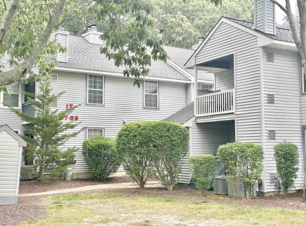 57 Waterview Dr, Galloway Township, NJ 08205