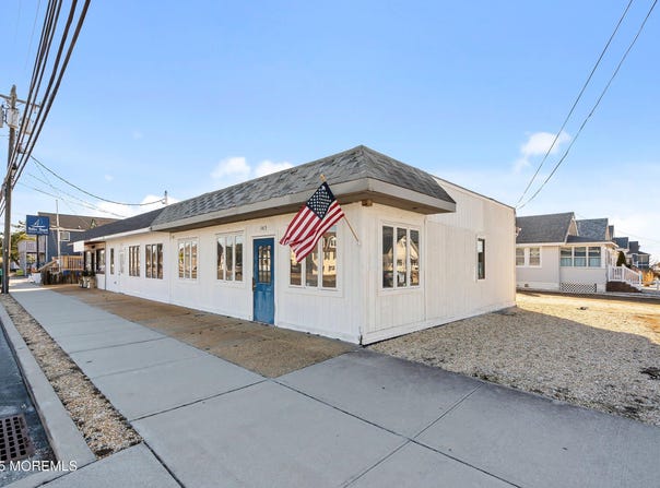 1409-1411 NE Central Avenue, Seaside Park, NJ 08752