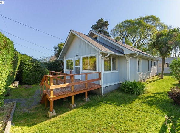 Madrona St, NorthBend, OR 97459