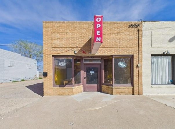 113 Sealy Ave, Monahans, TX 79756