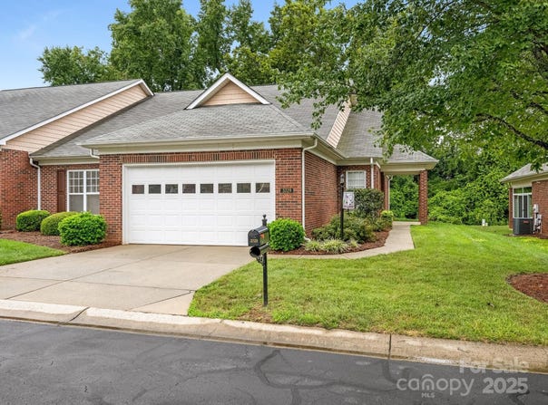 3729 Oak View Court, Matthews, NC 28105