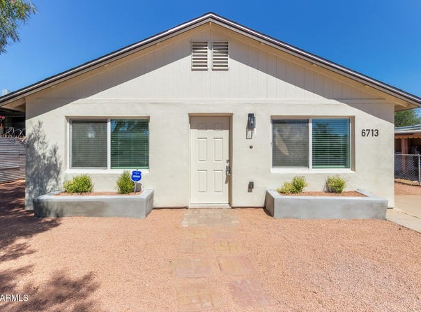 6713 N 56TH Avenue, Glendale, AZ 85301