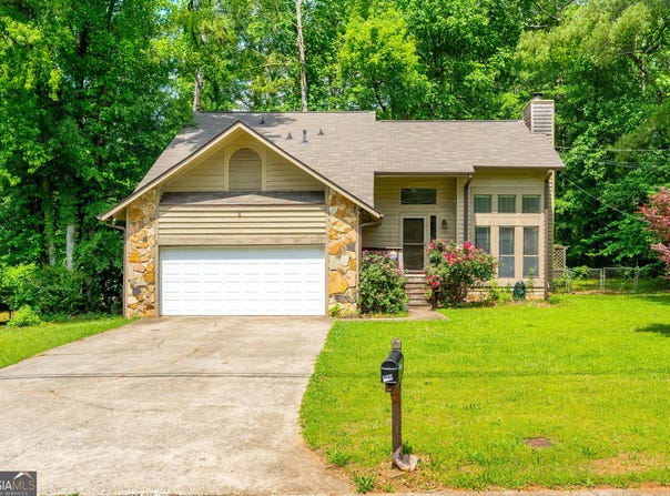 1131 Bailing, Lawrenceville, GA 30043