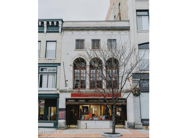213 State Street, Schenectady, NY 12305