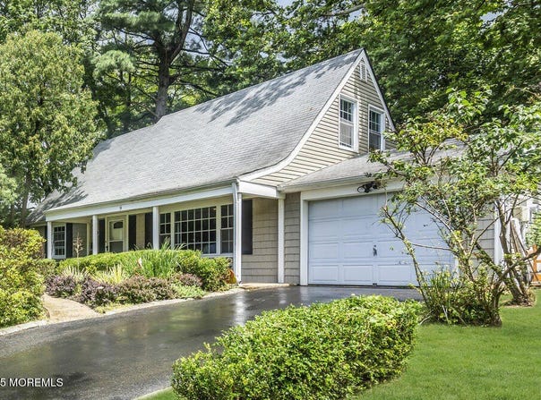 9 Jubilee Circle, Aberdeen, NJ 07747