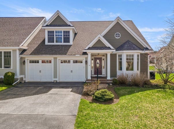 8 Ridgeway Cir, West Newbury, MA 01985