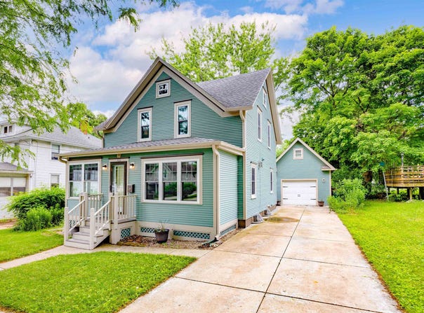 533 Jackson Street, Fort Atkinson, WI 53538-1355