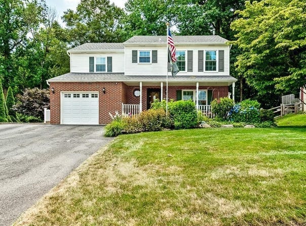 1940 BERGDOLL AVENUE, BOOTHWYN, PA 19061