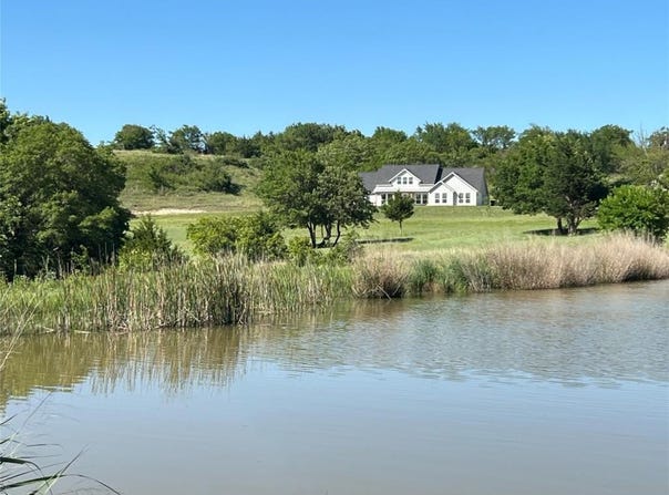 236 Starr Mann Road, Saint Jo, TX 76265