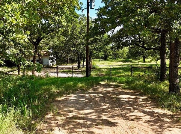 120 Nocona Drive, Nocona, TX 76255