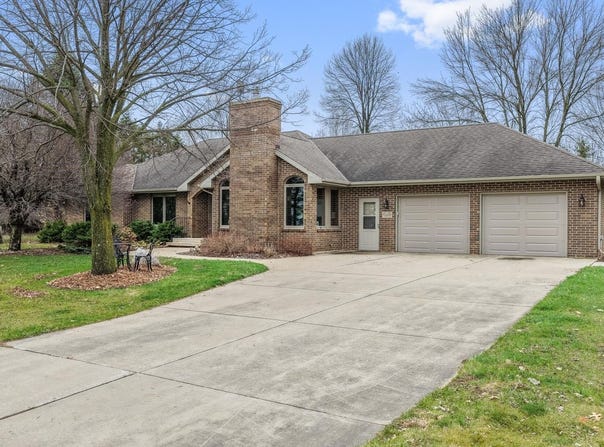 3280 OLD JANSSEN Trail, DE PERE, WI 54115-8642