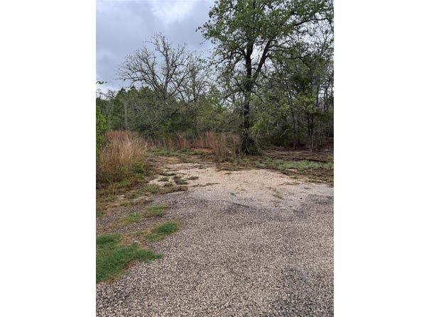 118 Laguna, Smithville, TX 78957