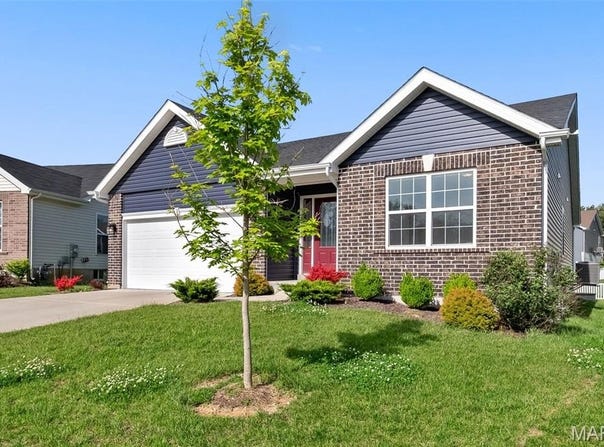 203 Homestretch Lane, Wentzville, MO 63385