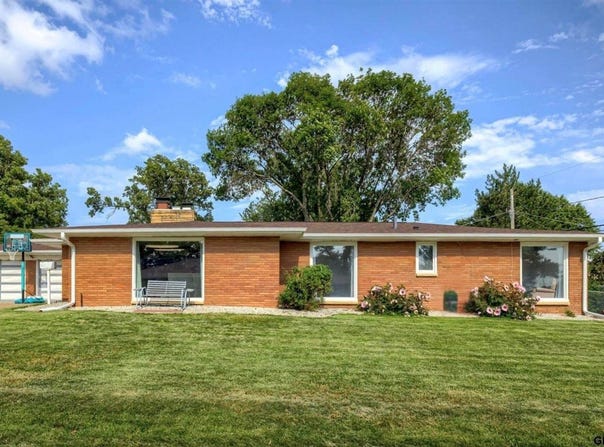 4545 Polk Street, Omaha, NE 68117