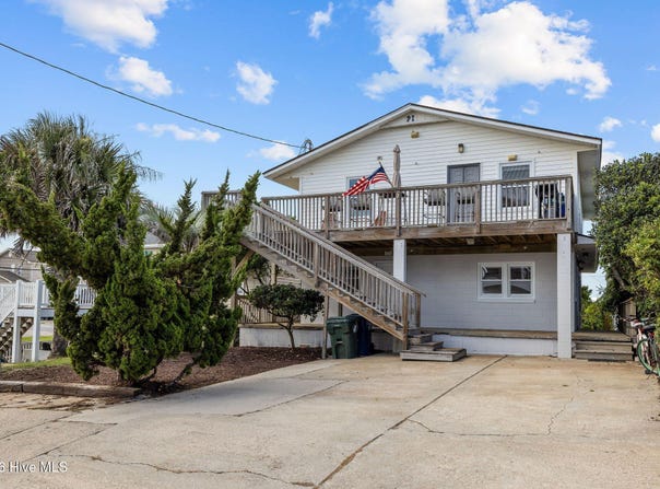 217 W Atlantic Boulevard, Atlantic Beach, NC 28512