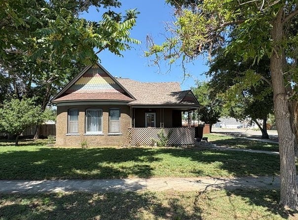 302 7th St, Fowler, CO 81039