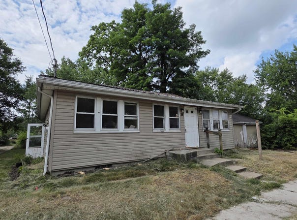 3110 Vine Street, South Bend, IN 46615-1941