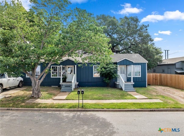 105 N Rhomberg Street, Burnet, TX 78611