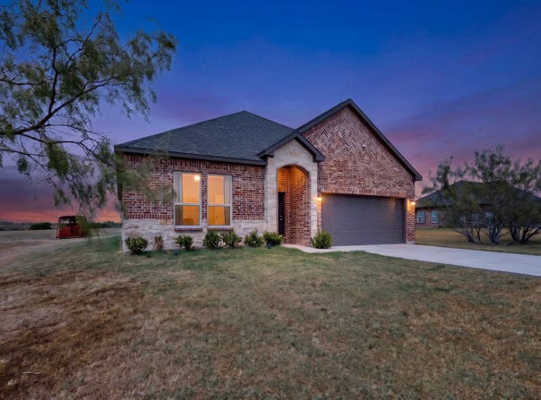 925 Genesis Road, Rice, TX 75155