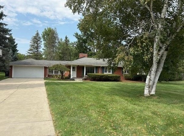 120 Montmorency, Rochester Hills, MI 48307