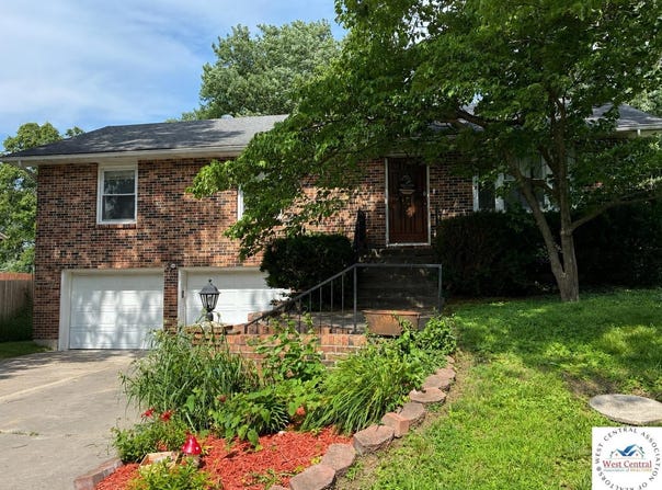106 Westwood Avenue, Windsor, MO 65360