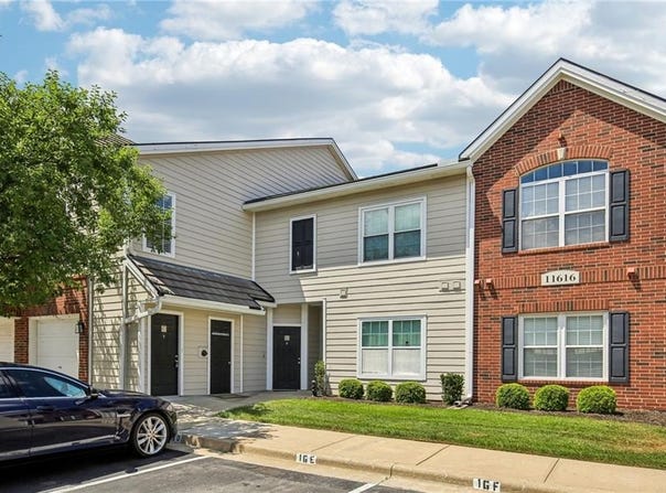 11616 Tomahawk Creek #C Parkway, Leawood, KS 66211