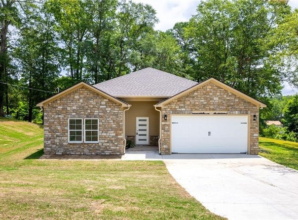 2900 23rd Avenue, Phenix City, AL 36867