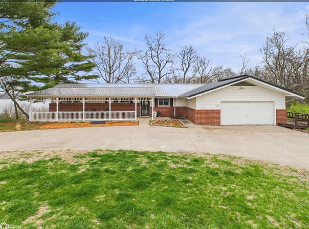 3295 Middle Road, Keokuk, IA 52632