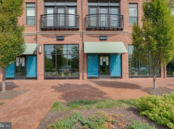 412 MADISON TRADE PLAZA SE, LEESBURG, VA 20175