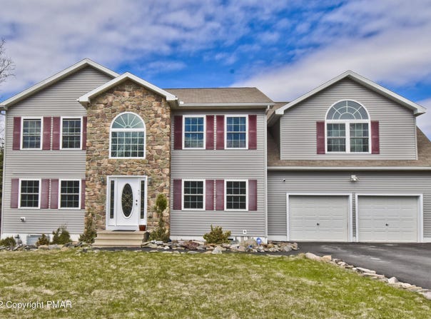 1091 Clover Road S, Long Pond, PA 18334