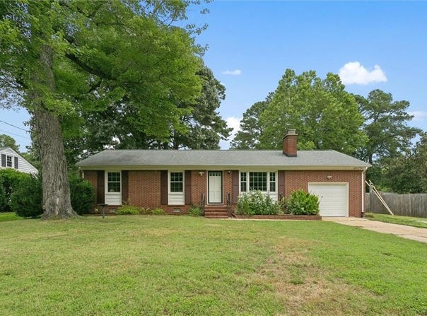 109 Brook Lane, Yorktown, VA 23692