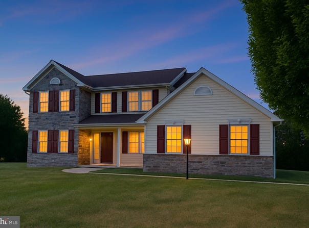 1004 CIDER LANE, LEBANON, PA 17046