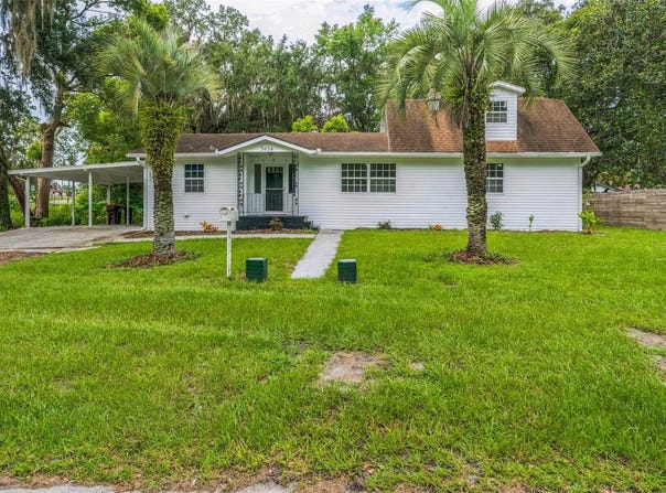 5654 SE POINCIANA ROAD, BELLEVIEW, FL 34420