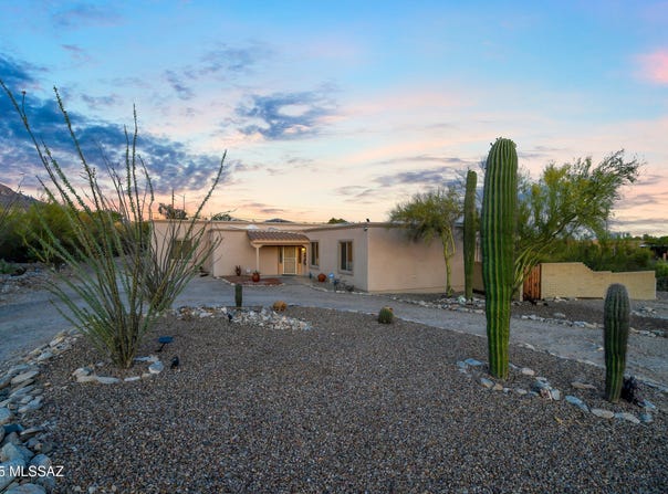 6620 N Camino Padre Isidoro, Tucson, AZ 85718