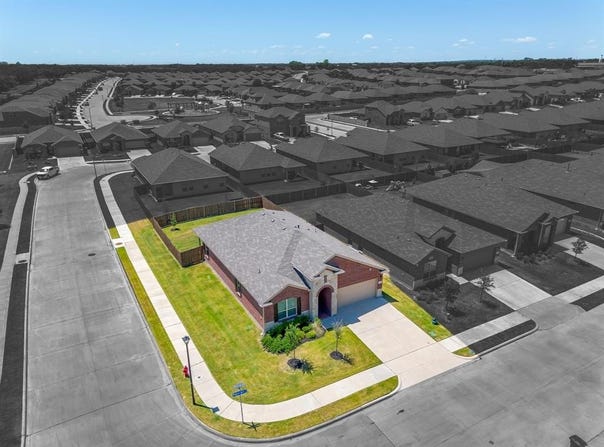 2416 Waggoner Ranch Drive, Weatherford, TX 76087
