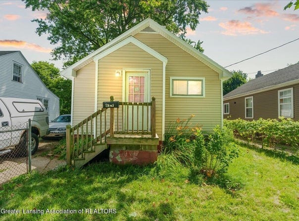 629 S Foster Avenue, Lansing, MI 48912