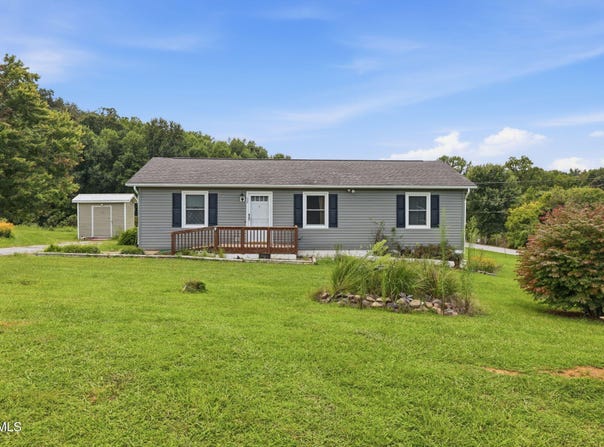 2060 Fishpond Road, Chuckey, TN 37641