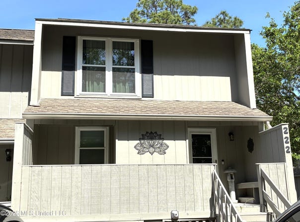 222 Highpoint Drive, Diamondhead, MS 39525