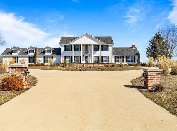 24668 St Highway U, Mansfield, MO 65704