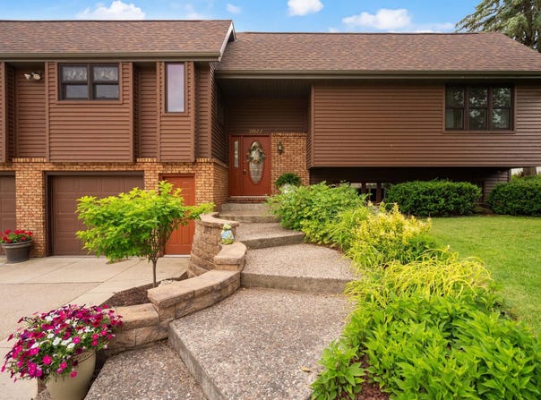 2022 27th Street, Monroe, WI 53566