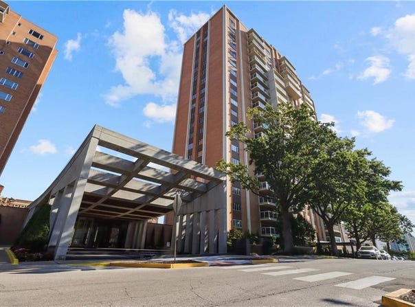121 W 48th Street, Kansas City, MO 64112