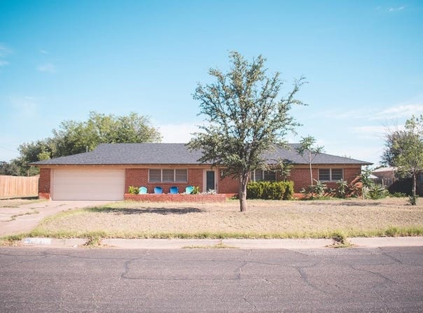 1210 Stanolind Ave, Midland, TX 79705