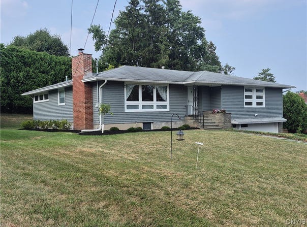 210 Ridgecrest Road, DeWitt, NY 13214