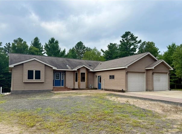 7613 Peel Road, Britt, MN 55710
